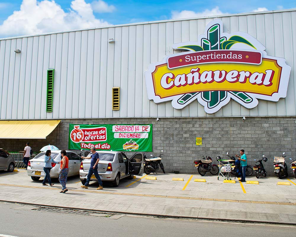 Los Pinos Supertiendas Cañaveral